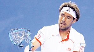 Bad boy Marcos!** "Sarea și piperul" de la Arenele BNR va fi cipriotul Baghdatis