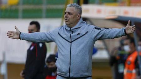 Marius Șumudică, reacție nervoasă după ce Dan Petrescu a fost dat afară de la Kayserispor. „Câți sunt, mă, antrenori în Europa care rup norii?”