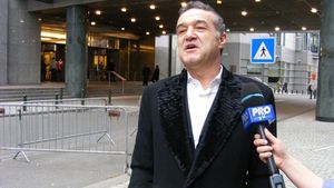 Becali: "Dacă Mircea Sandu a luat banii**, foarte bine a făcut!"