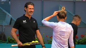 Dialog amuzant între Simona Halep și Patrick Mouratoglou la conferința de presă! „E greu! N-am talent la așa ceva!" | SPECIAL