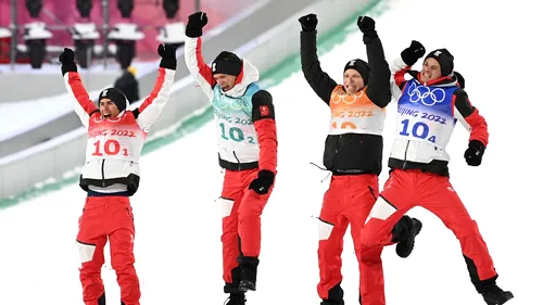 Austria, campioană olimpică la sărituri cu schiurile! Slovenia a ratat dramatic medalia de aur la Beijing