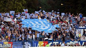 10 ani de la meciul istoric în care mii de fani n-au mai putut să intre pe stadion: „Doar la Steaua și Dinamo am mai văzut așa ceva! E de neînțeles ce se întâmplă acum”. EXCLUSIV