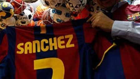 FOTO Barca a "reușit" transferul verii!** Jucătorul care vinde deja tricouri pentru catalani, deși joacă pentru altă echipă