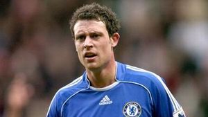 "Jackpot" pentru Wayne Bridge: 21 milioane â‚¤ salariu la Man. City!