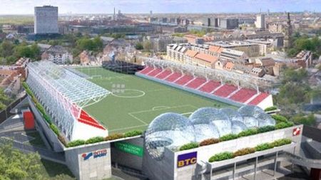 FOTO & VIDEO - Un român joacă pe acoperișul unui mall! Sârbii au cel mai ciudat stadion din Europa