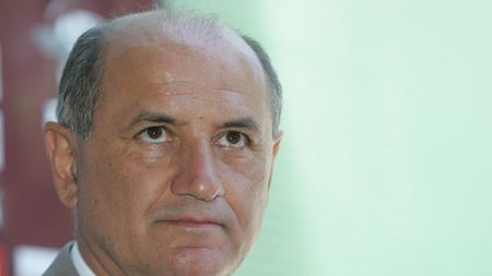 "Nu mai rezist psihic, fizic și nici financiar!** Prețul Rapidului e de 10 milioane de euro"