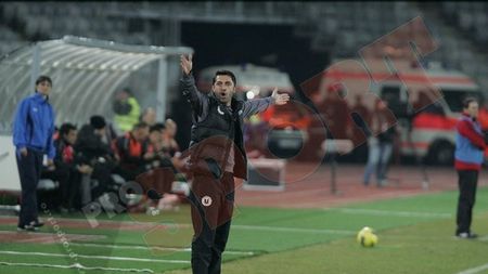 Clau-gol, maestru pentru Grozav:** "Am avut multe discuții cu el! Băieții erau blocați" Niculescu anunță că nu și-a pus ghetele în cui