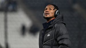 E uluitor până și pentru sud-africani! Ce au scris conaționalii lui Ngezana despre faptul că fundașul a fost uitat la Arena Națională