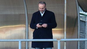 Jocuri politice la FC Brașov: uite președintele, nu e președintele! Cel anunțat ca fiind noul conducător al clubului face cale întoarsă la FC Buzău