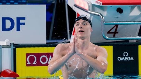 Record mondial doborât în fața lui David Popovici! Theodor Proca, locul ocupat în finala de 1500 m liber