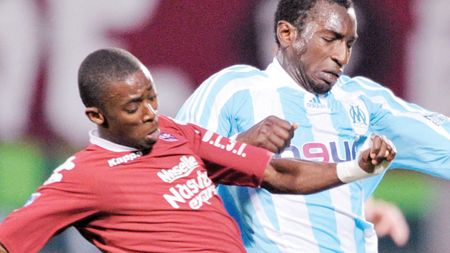 Bassong și Bong, doriți de Rednic la Dinamo