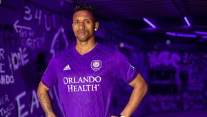 Nani și Fuenzalida au primit noi carduri în FIFA 20. Cum puteți obține ambele carduri, cu doar 80.000 de monede