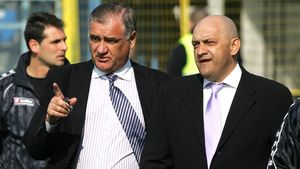 "Premisele fuziunii Steaua-Unirea există!** Stoica și Petrescu sunt steliști convinși"