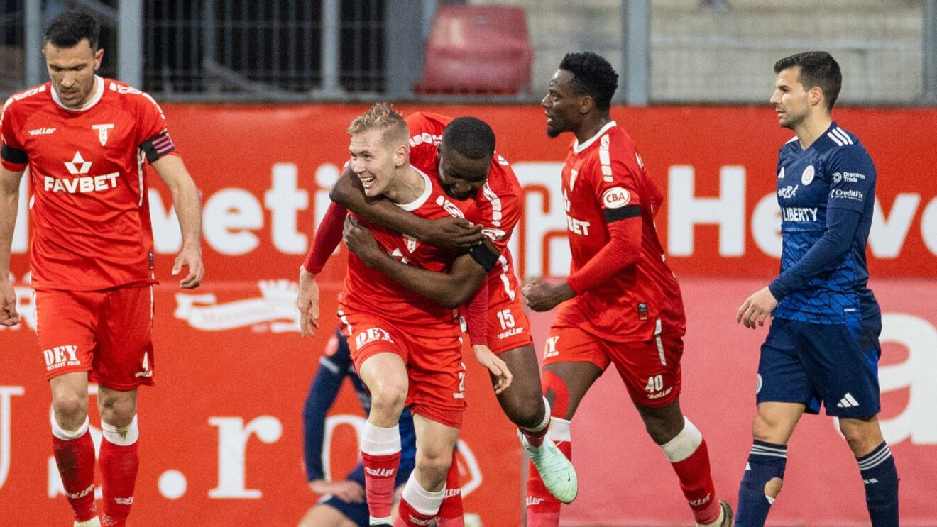 UTA Arad - Oțelul Galați 2-0, în etapa 1 din play-out-ul Superligii. Echipa arădeană urcă pe 3, în timp ce trupa lui Burcă rămâne pe loc de baraj