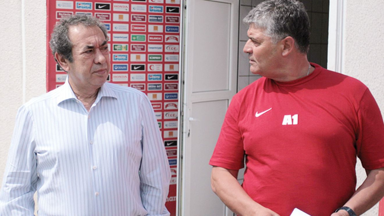 "Îți dăm cu plăcere banii!"** VEZI ce primă are Andone dacă ia titlul!