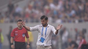 "Sunt mulțumit, dar trebuie să ținem cont de adversarul pe care l-am întâlnit". Ce spune Dică despre următorul adversar și care sunt ultimii doi atacanți rămași în cursa pentru FCSB: "S-au făcut oferte, să vedem dacă acceptă!"