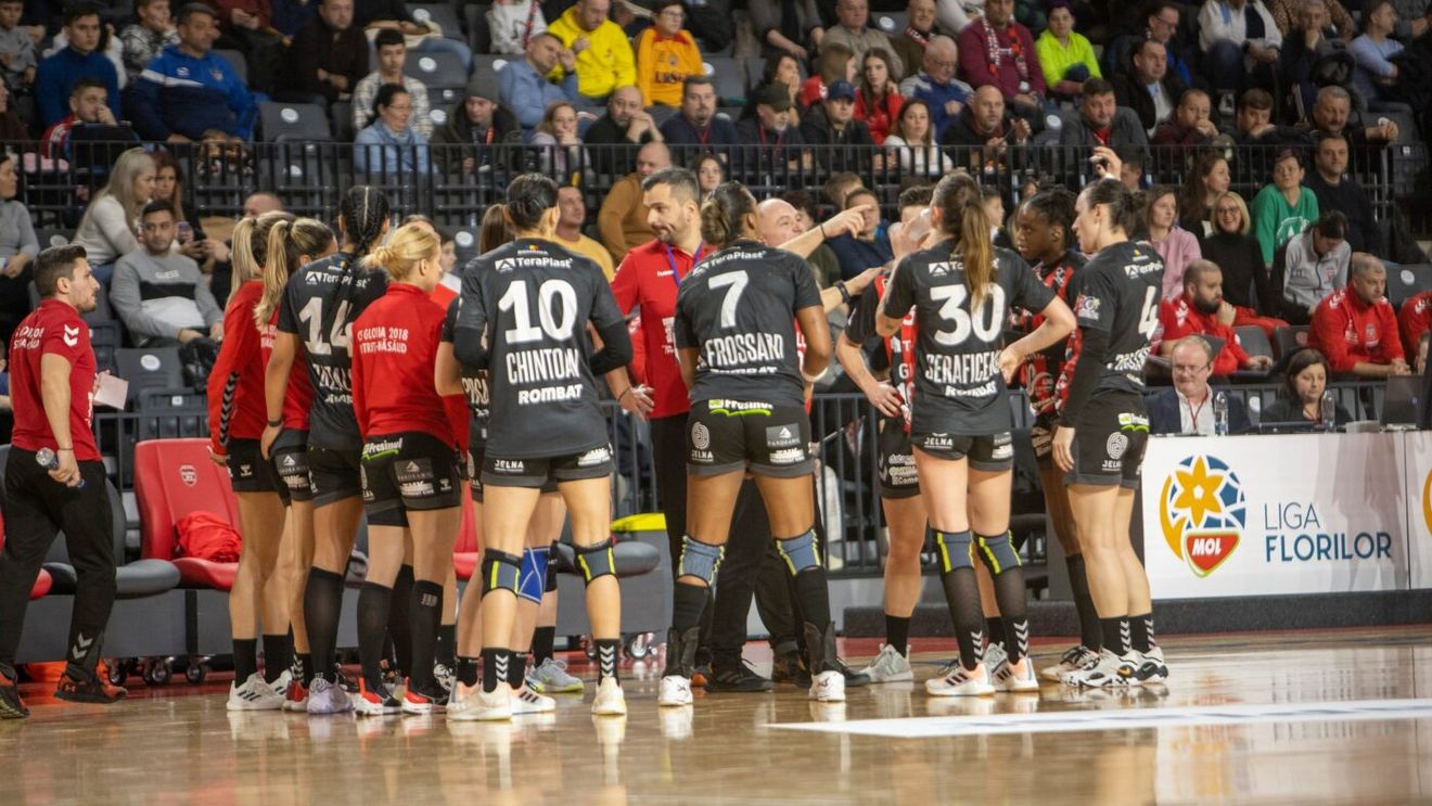 Handbalista spaniolă gonită de clubul din România, dezvăluiri în publicația Marca după ce a născut! Care au fost șicanele la care a fost supusă