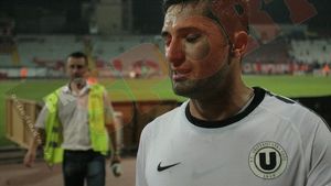 Niculescu a greșit vestiarul! "Mi-au dat lacrimile la finalul meciului! Sunt convins că Dinamo va lua titlul"