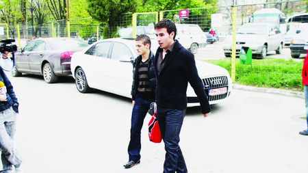 S-a decis: Adrian Cristea pleacă la "U" Cluj!** Mijlocașul va avea un salariu de 3 ori mai mare decât lua la Dinamo