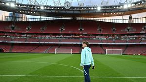 „Este cel mai bun din Anglia, din Europa și din lume”. Un copil de 15 ani de la Arsenal Londra e văzut drept noul fenomen al planetei