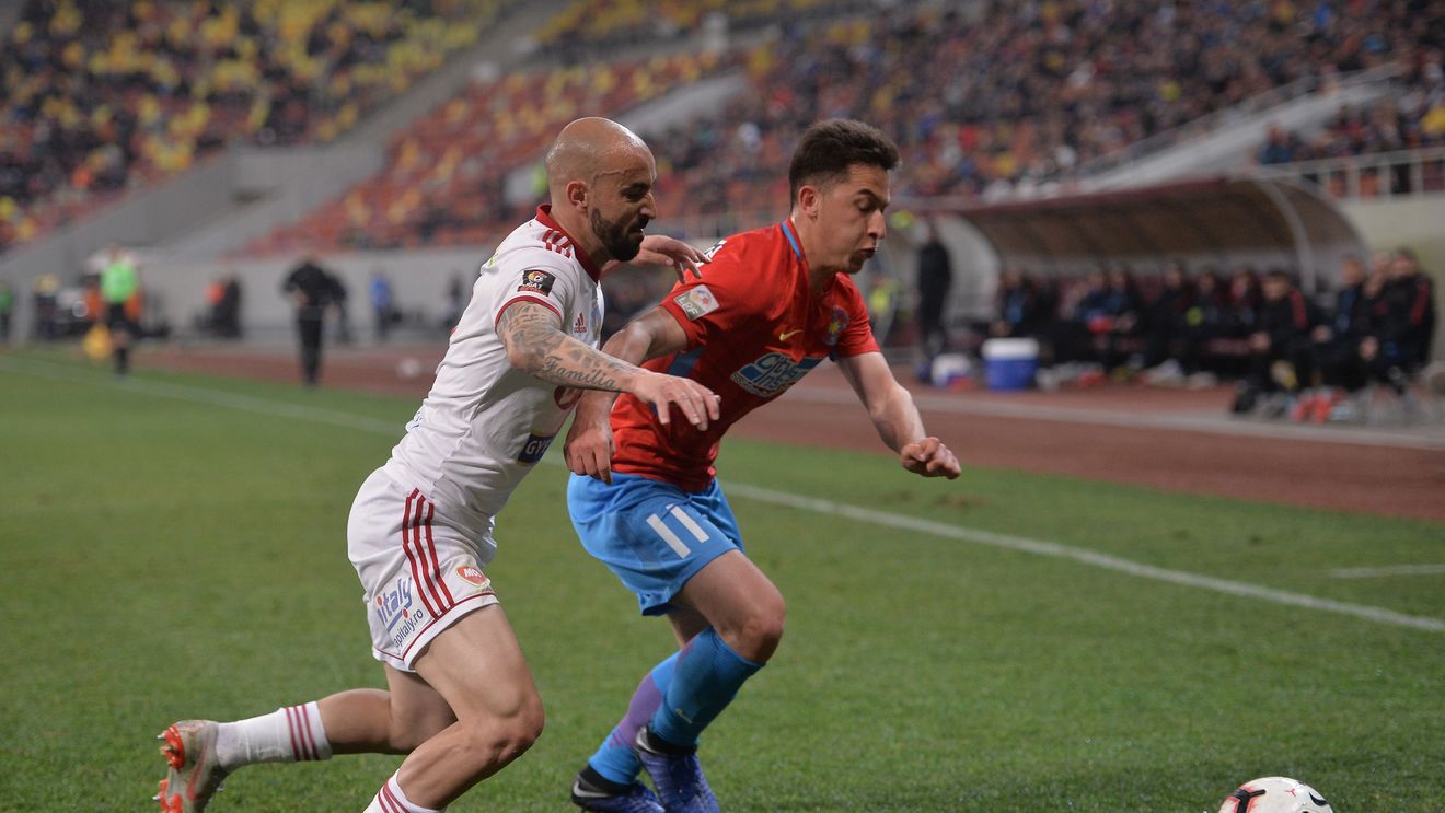 Un fost jucător de la FCSB sare în ajutorul lui Moruțan: "Are nevoie de susținere. E greu să gestionezi aceste lucruri, orice vârstă ai avea"