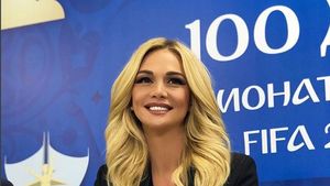 FOTO & VIDEO | O "bombă" sexy, ambasadoarea Mondialului din Rusia. Legătura cu celebrul Peter Schmeichel