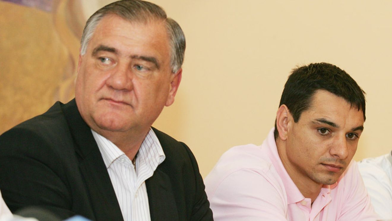 'Respectăm dorința lui Uhrin, Ganea pleacă'