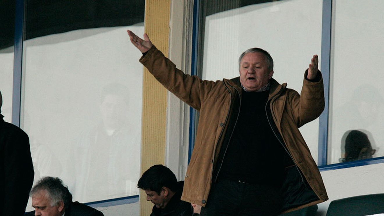 "Patronii de club din România sunt niște papagali** pentru că acceptă aceste umilințe ale LPF"