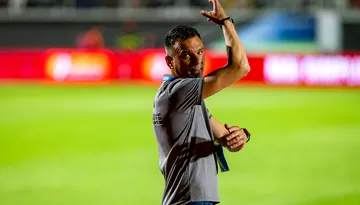 Chindia se mută pe Cluj Arena! După retrogradarea în Liga 2, Anton Petrea e favorit să-i ia locul lui Sabău. Mai mulți jucători ai echipei târgoviștene au ajuns sau vor ajunge și ei la ”U” Cluj