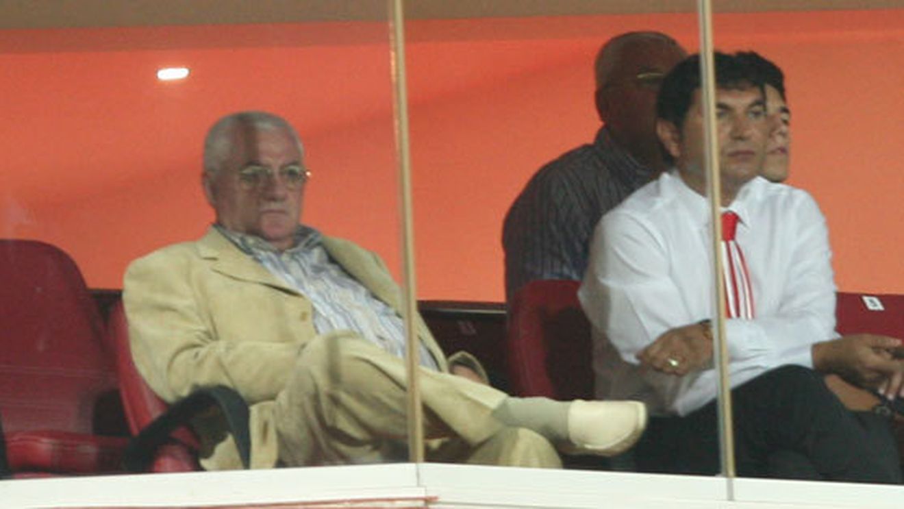 Dragomir: "Derby-ul m-a dezamăgit!"** Ce zice despre torțele aruncate de jucători în peluză