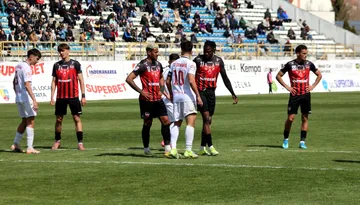 Evoluțiile slabe din play-out nu-l destabilizează pe Nicoale Grigore. E convins că CS Gloria Bistrița va produce surpriza la Târgu Mureș: ”Așa cum s-a mai întâmplat în acest sezon”