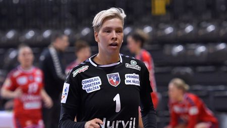 Florentin Pera, după CSM București – Vâlcea: „Cred că eram echipa care merita să se califice!” Cum și-a motivat antrenorul afirmația și jucătoarea pe care a remarcat-o