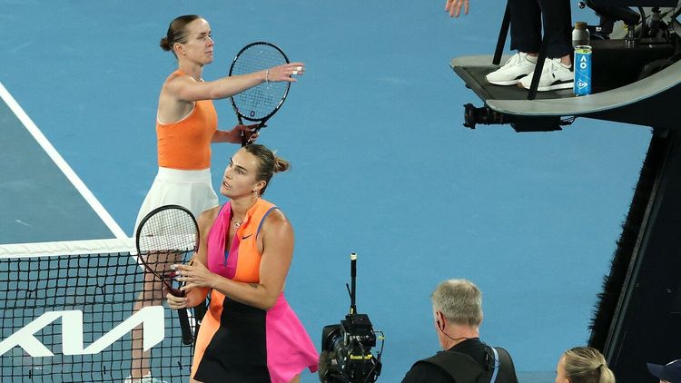 TENIS S-a încheiat prima semifinală de la Australian Open! Aryna Sabalenka și Elina Svitolina s-au ignorat reciproc la final