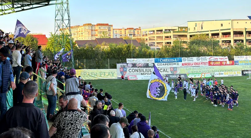 Argeșul a răpus Steaua și în returul play-off-ului, Bogdan Andone a ridicat în slăvi echipa lui Oprița! Promovarea e și mai aproape, însă antrenorul ”vulturilor” e de altă părere: ”E devreme să vorbim de Liga 1”