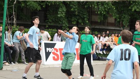 Cea de-a 2-a oră de ProSport se ține la liceul Caragiale