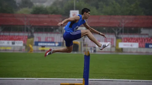 FOTO Singing in the rain! Declarație de dragoste pentru atletism