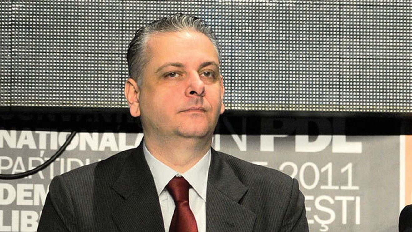 Noul șef de la MDRT va fi șef peste 1 miliard de euro!** Cristian Petrescu a făcut parte din anturajul echipei naționale de fotbal