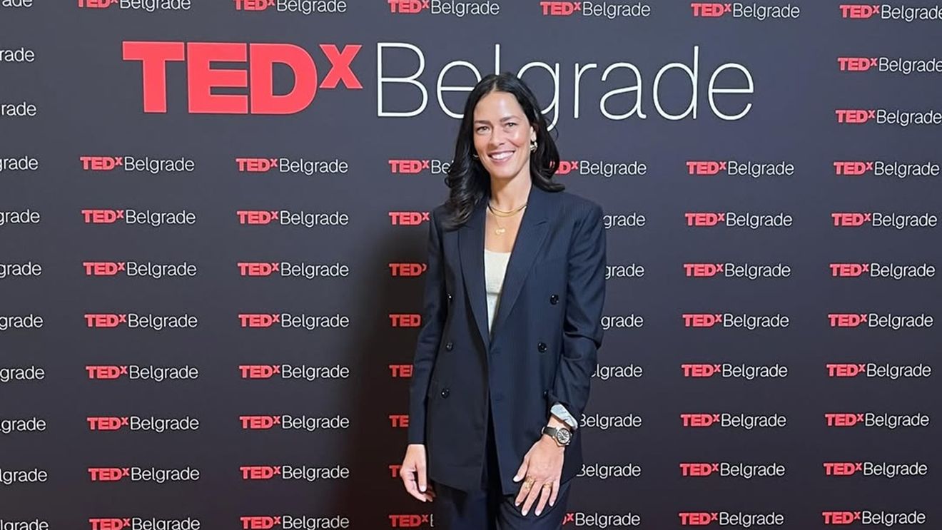 Ana Ivanovic nu se dezminte. Considerată una dintre cele mai frumoase femei din lume, ea a atras toate privirile cu bijuteria de peste 20.000 de euro