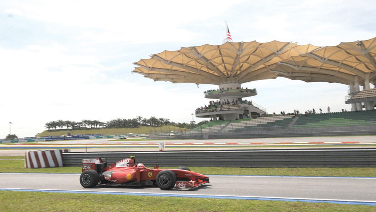 Cursa din Malaysia, un chin pentru piloți