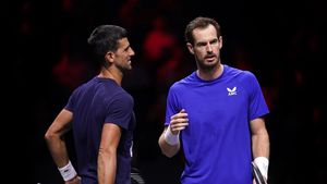 Novak Djokovic l-a dat afară pe Andy Murray și a apărut deja, la Belgrad, cu noul antrenor