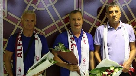 Mircea Rednic, prezentat oficial la o echipă cu un lot de doar 12 milioane de euro. Obiectivul "Puriului" și al lui Marian Rada + rețeta financiară foarte bună