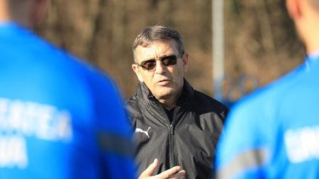 Probleme mari pentru staff-ul tehnic de la Universitatea Craiova: nu doar antrenorul Eugen Neagoe e vizat | EXCLUSIV