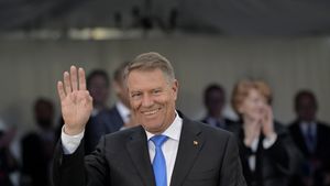 Un președinte din Liga 1 îl acuză pe Klaus Iohannis de situația dezastruoasă în care a ajuns clubul: "Boubacar, care vine din Guineea Bissau, nu înțelege asta"