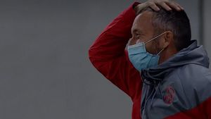 Florin Tănase, gol sezațional cu Botoșani! Dubla căpitanului l-a determinat pe Mihai Stoica să-și pună mâinile în cap | FOTO & VIDEO