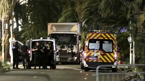 Un nou atentat în Franța: cel puțin 84 de morți și 150 de răniți la Nisa! Reacția clubului de fotbal: „Suntem alături de victimele acestei infamii!”