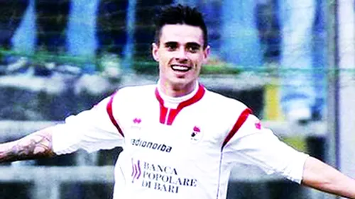 Tânărul mijlocaș al celor de la Bari,** Adrian Stoian, a deschis scorul cu Padova