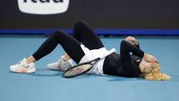 Spectatorii de la Miami au rămas uluiți. Siniakova a început să plângă și a fugit de pe teren