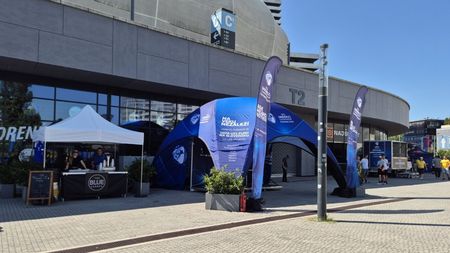 Cât costă o bere la 0,5 litri în Fan Zone-ul României U21 de la EURO din Bratislava
