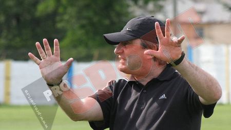 Stoichiță: "Cu încă 5 jucători vorbim de Europa"