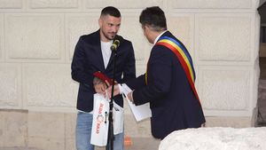 FOTO | Nicolae Stanciu, cetățean de onoare al municipiului Alba Iulia! ”Voi face cunoscut orașul în toate colțurile lumii”